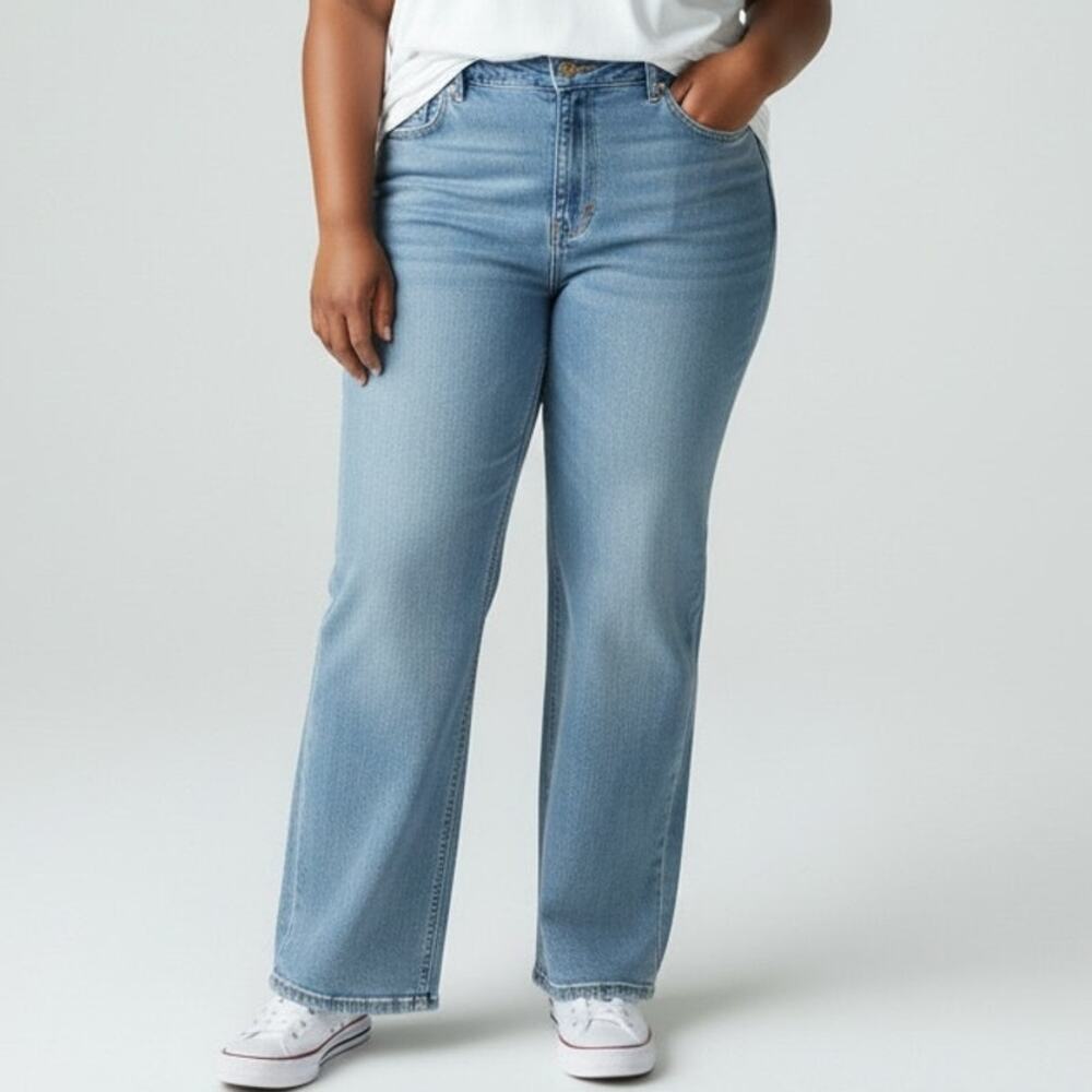 Women's Seven7 Jeans Loose Straight Fit – Size 22W – Light Wash – NWT